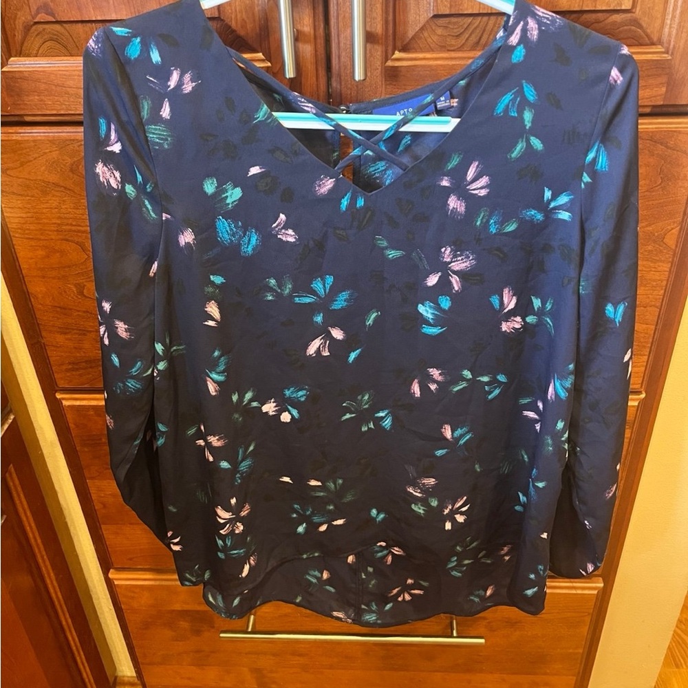 Apt. 9 Navy Floral V-Neck Blouse